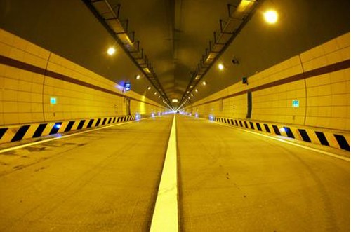 High-Speed Tunnel